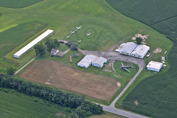 WH 18-08-02 x1807sm Massey Aerodrome