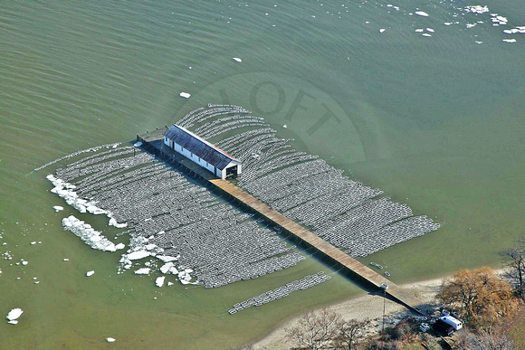 WH 07-02-22 x5950sm Choptank River Oyster Ranch